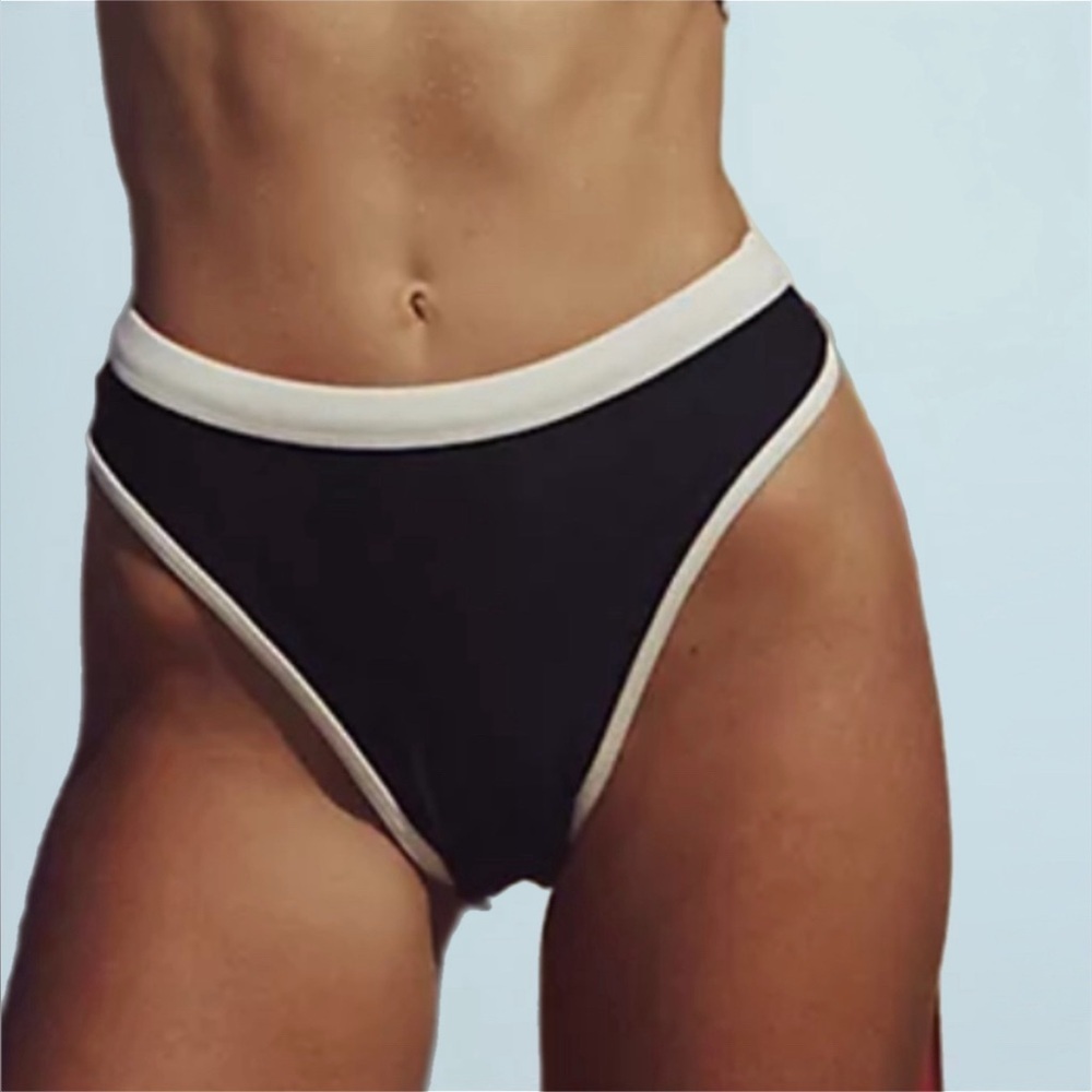 Oneone Swimwear Black Bikini Bottom Size Small Black/Cream Ribbed Fabric NWT